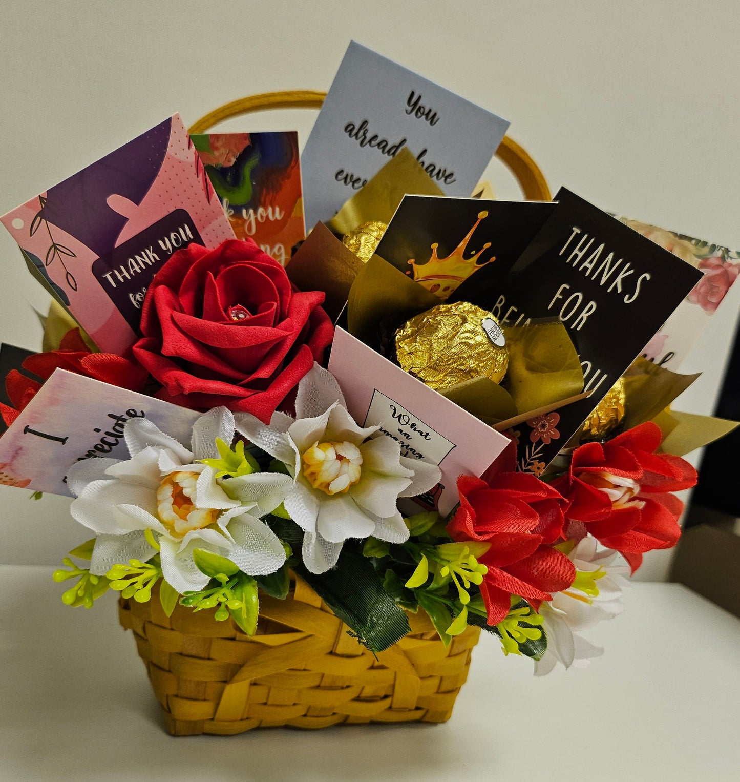 The Deluxe 'Big Basket of Thanks'